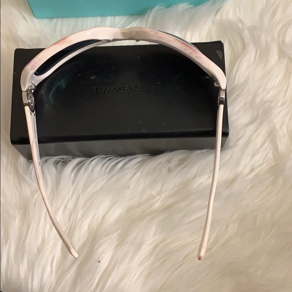 Tiffany & Co white sunglasses - Picture 4 of 4
